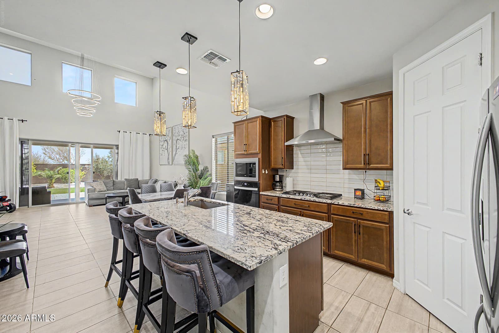 9027 S 67TH Drive, Laveen, AZ 85339 — photo 10 of 41