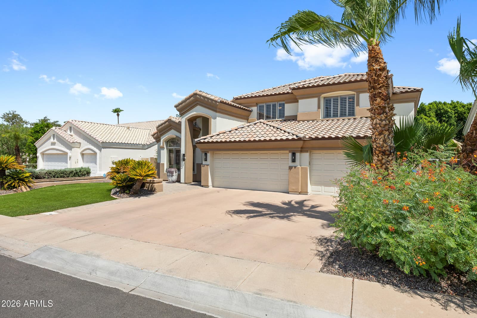 1442 E CATAMARAN Drive, Gilbert, AZ 85234 — photo 2 of 64