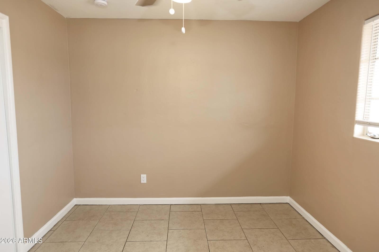 6045 W MARLETTE Avenue, Glendale, AZ 85301 — photo 8 of 24