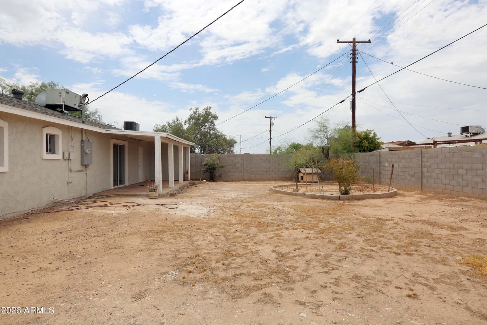6902 W WOLF Street, Phoenix, AZ 85033 — photo 19 of 22