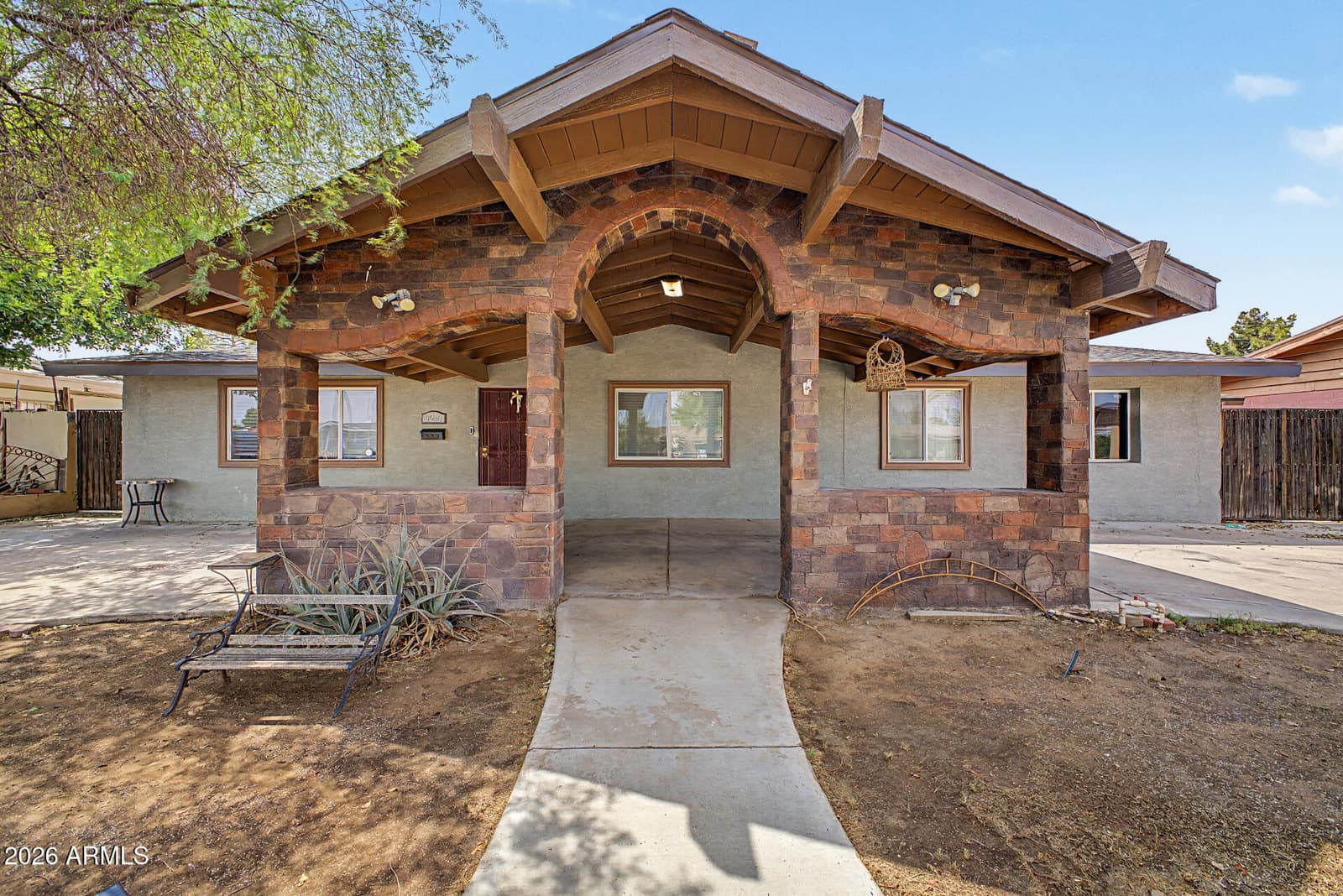 6241 W HIGHLAND Avenue, Phoenix, AZ 85033 — photo 3 of 27