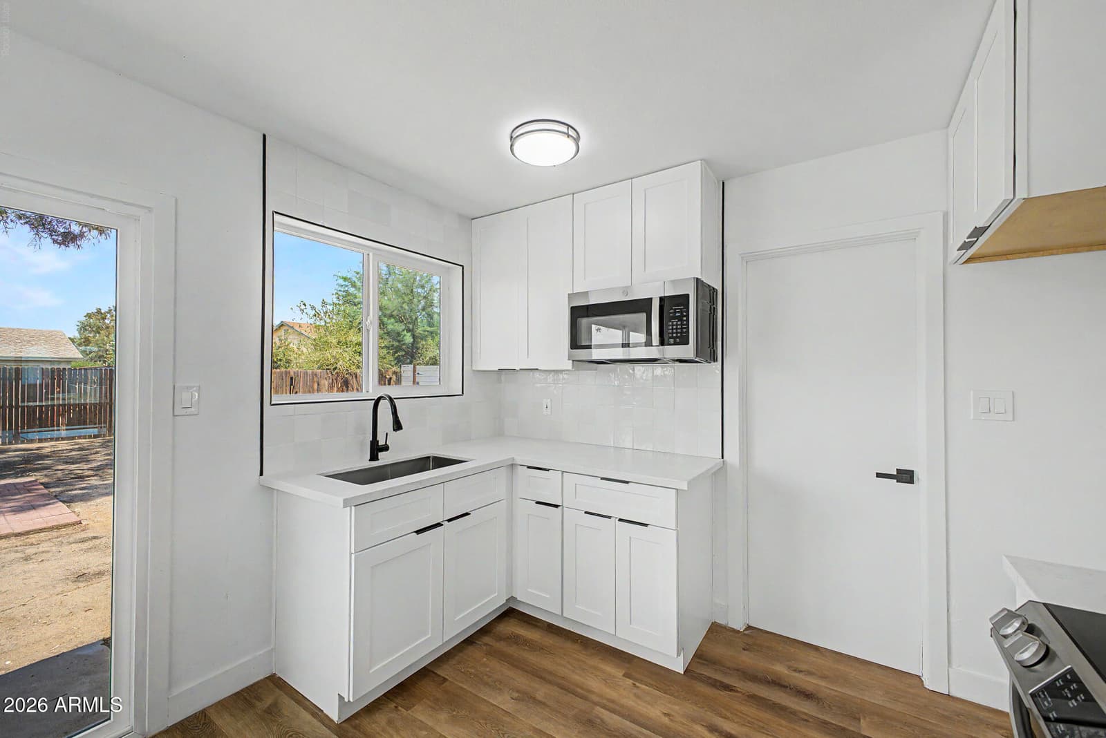 4520 E ALTA VISTA Road, Phoenix, AZ 85042 — photo 11 of 24