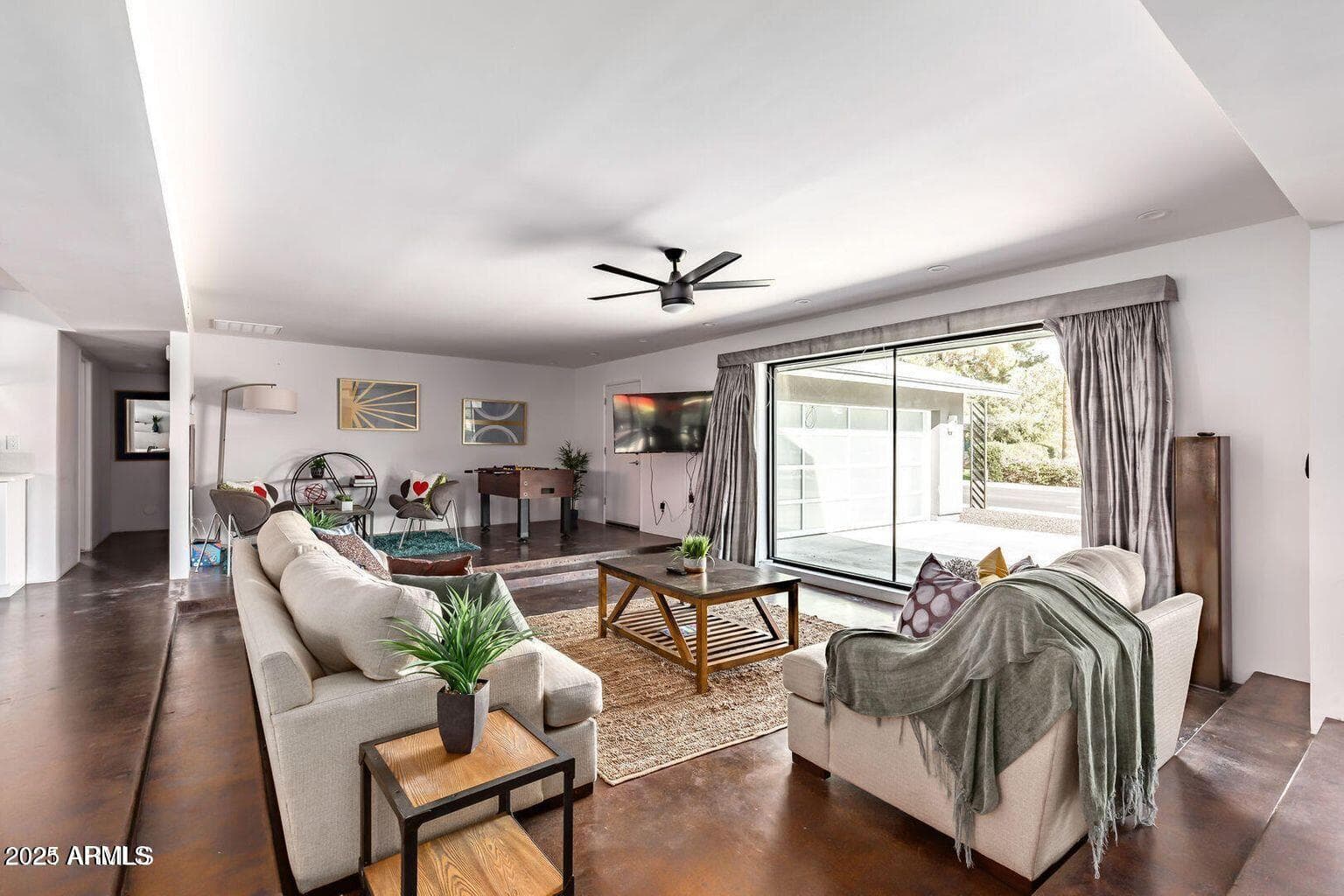 5002 N 38th Place, Phoenix, AZ 85018 — photo 11 of 44