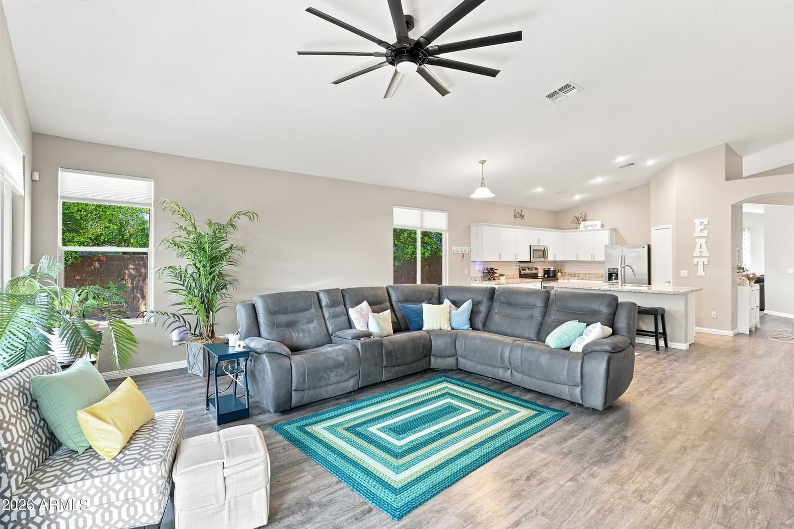 7625 W NORTHVIEW Avenue, Glendale, AZ 85303 — photo 13 of 39