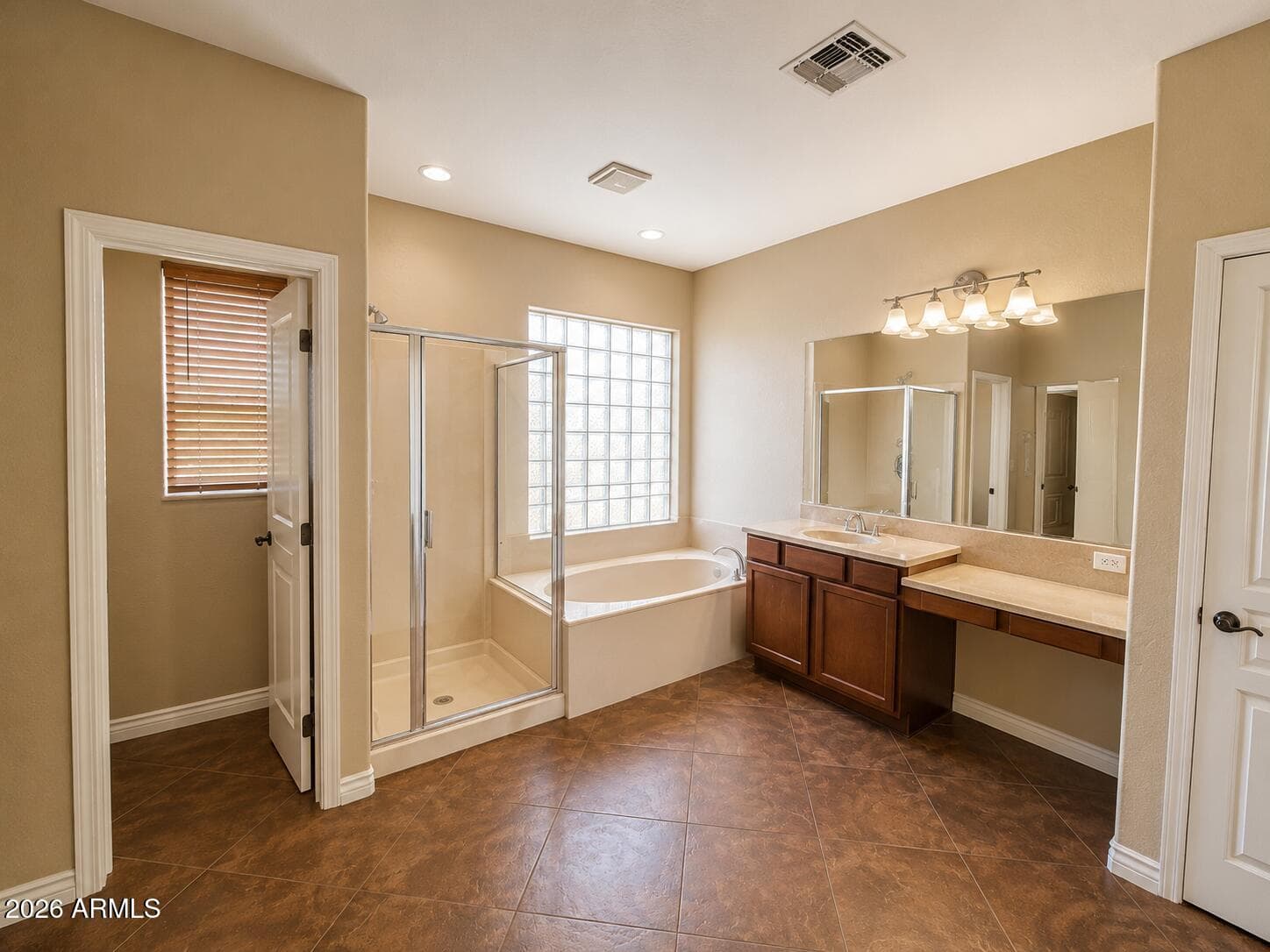 8508 W Jorgen Boulevard, Glendale, AZ 85305 — photo 2 of 20
