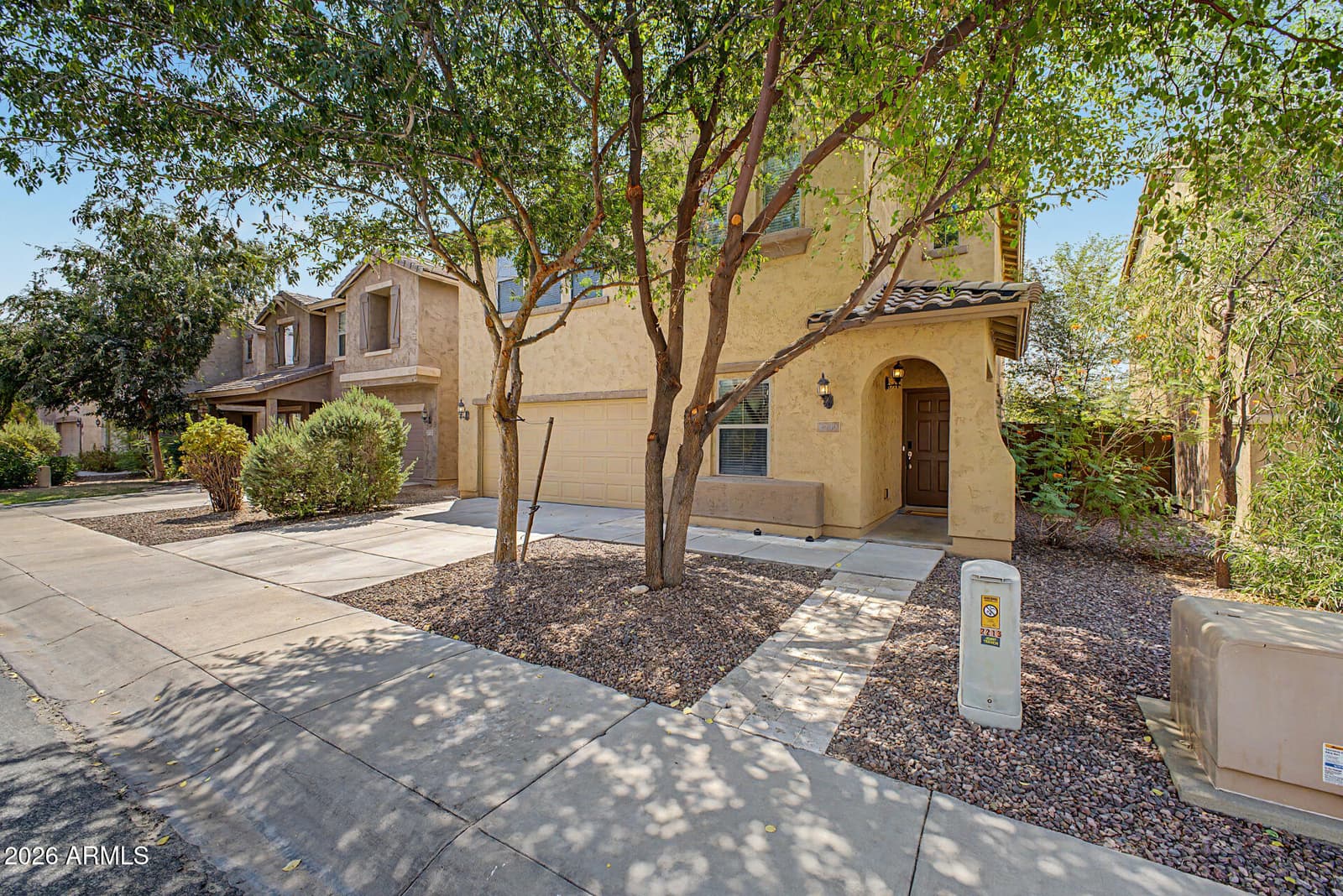 2209 W KATHLEEN Road, Phoenix, AZ 85023 — photo 3 of 36