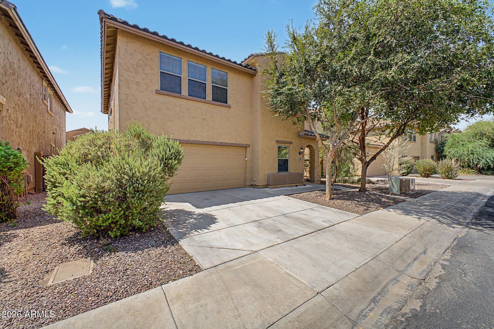 2209 W KATHLEEN Road, Phoenix, AZ 85023 — photo 5 of 36