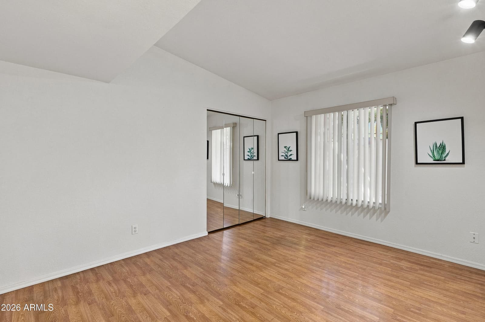 3024 W DESERT COVE Avenue, Phoenix, AZ 85029 — photo 30 of 54