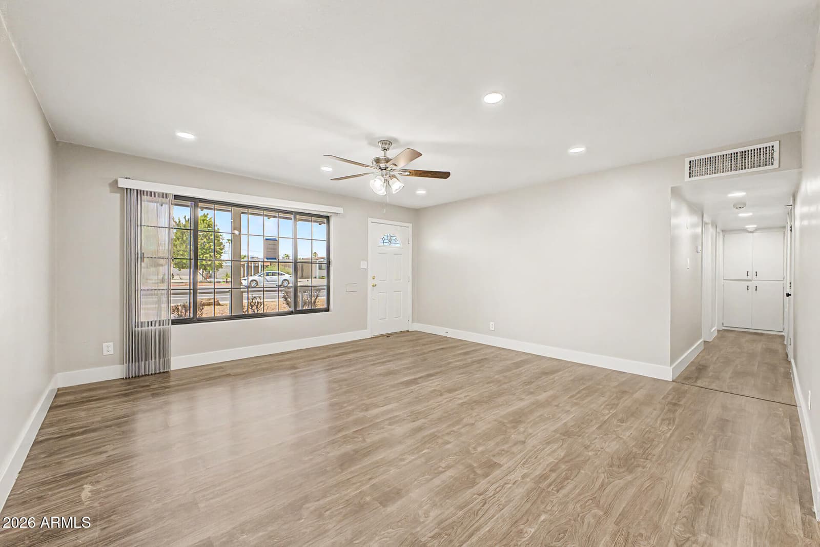3131 W MARYLAND Avenue, Phoenix, AZ 85017 — photo 8 of 44