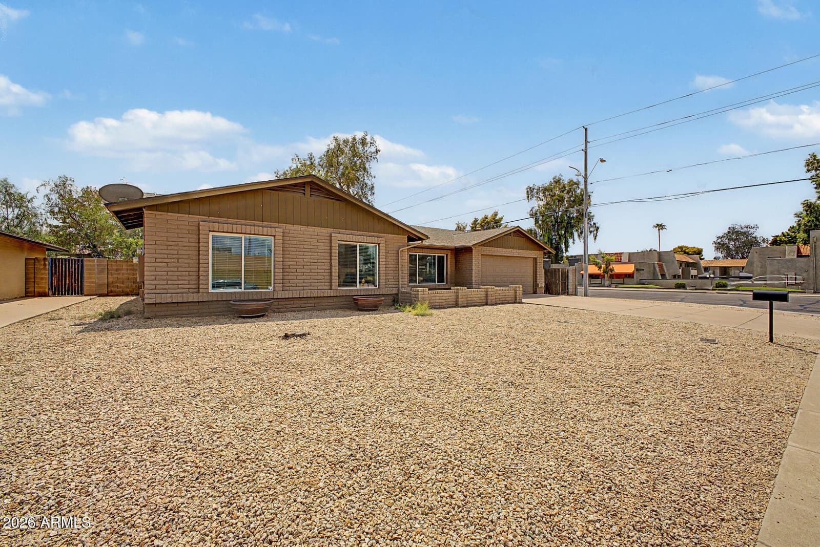 1831 W Evans Drive, Phoenix, AZ 85023 — photo 2 of 37
