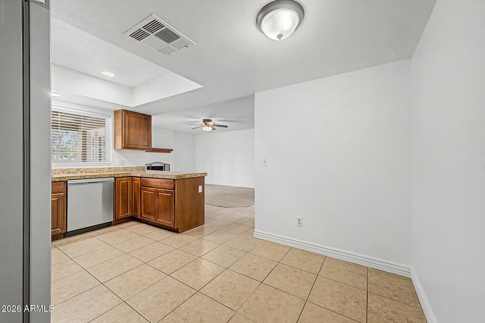 1831 W Evans Drive, Phoenix, AZ 85023 — photo 13 of 37