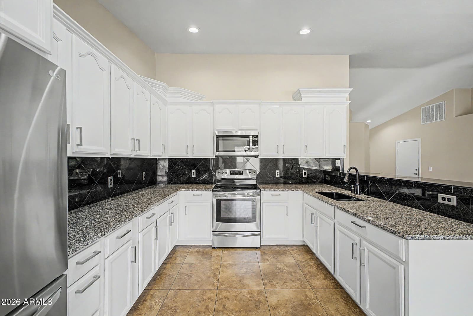 4986 E MAGNUS Drive, San Tan Valley, AZ 85140 — photo 13 of 36