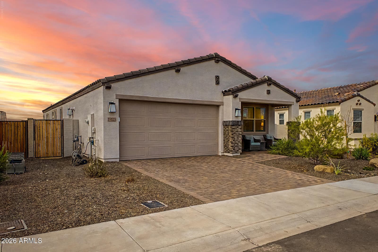 18123 W HIDDENVIEW Drive, Goodyear, AZ 85338 — photo 10 of 61