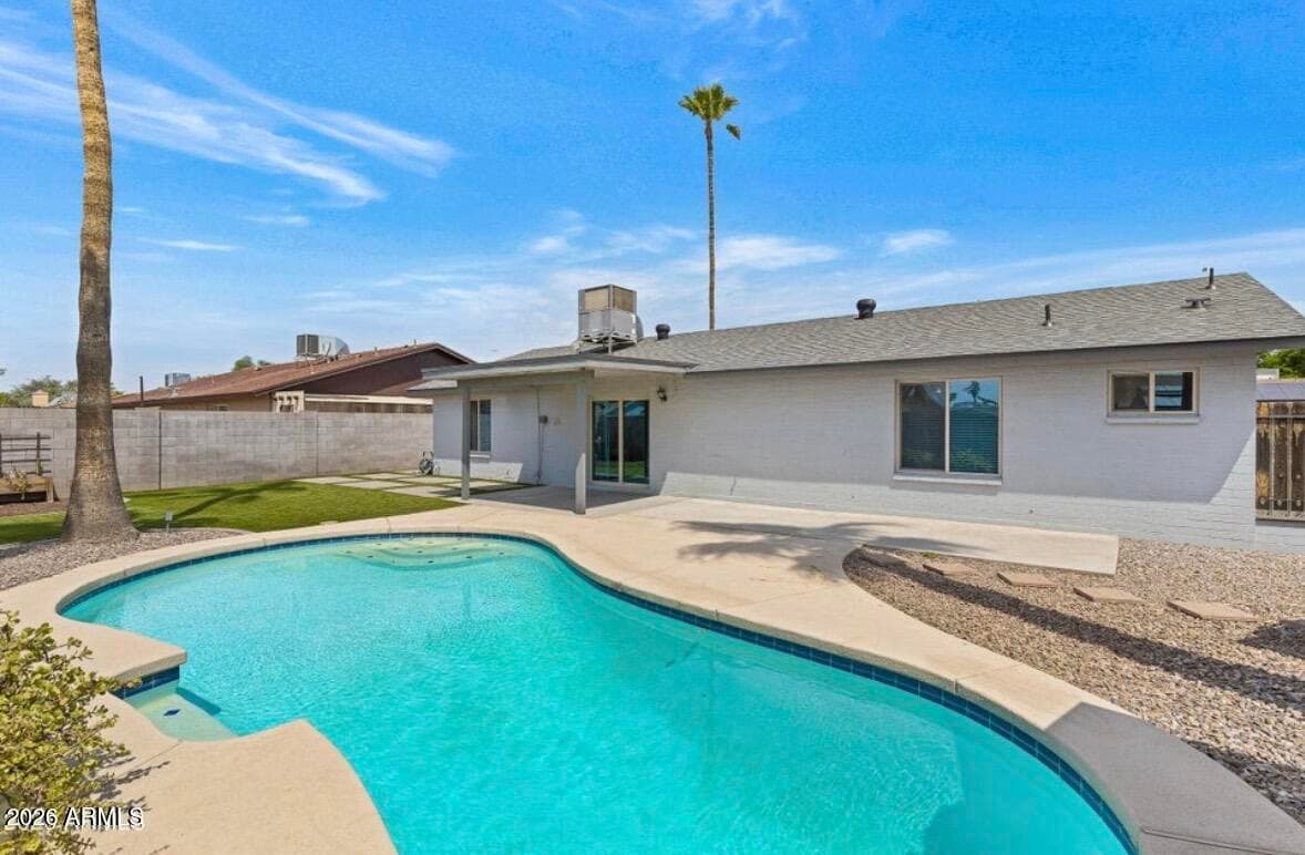 911 W LOUGHLIN Drive, Chandler, AZ 85225 — photo 25 of 32