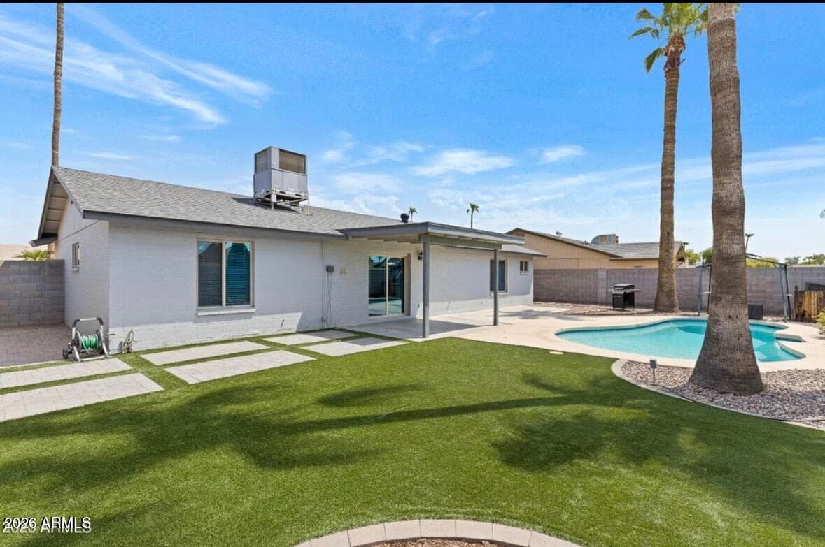 911 W LOUGHLIN Drive, Chandler, AZ 85225 — photo 24 of 32