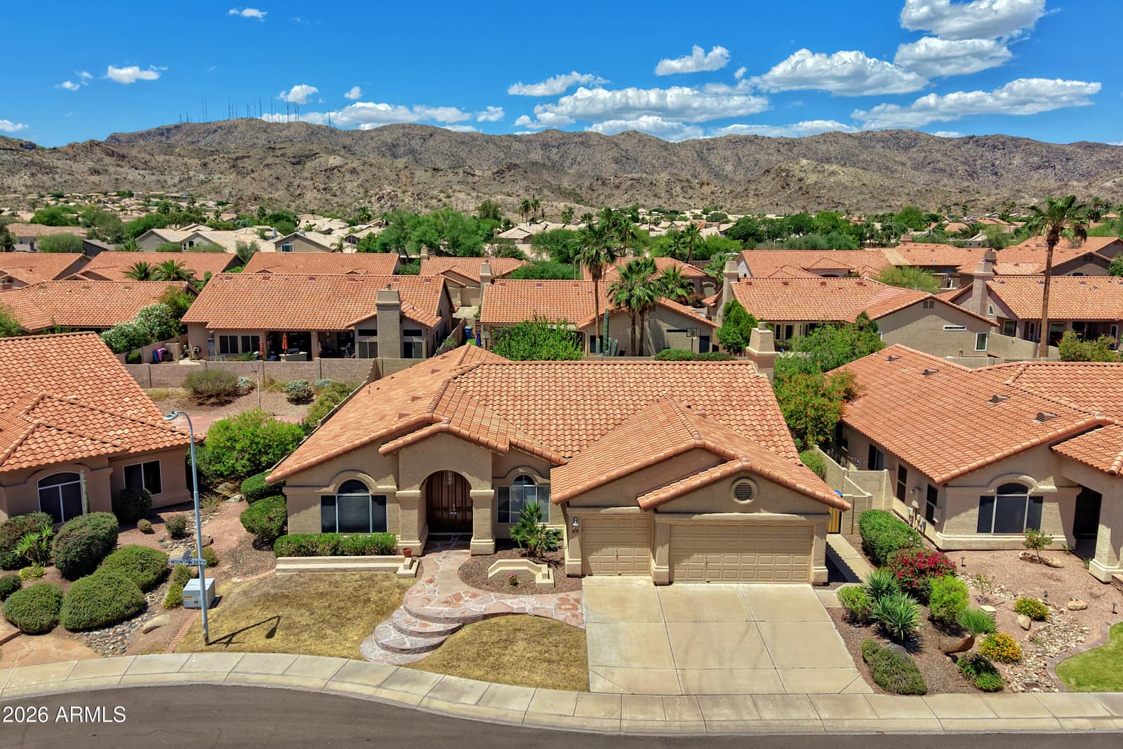 2542 E MOUNTAIN SKY Avenue, Phoenix, AZ 85048 — photo 1 of 76