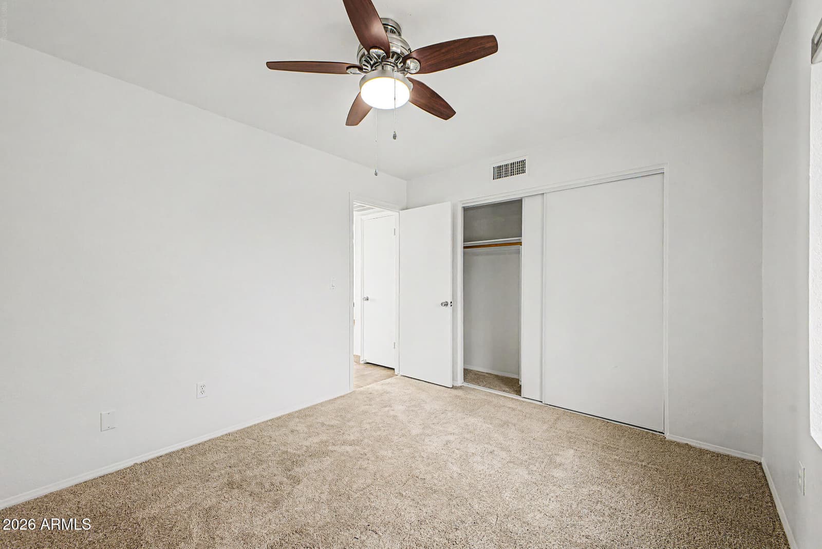 4035 W SURREY Avenue, Phoenix, AZ 85029 — photo 14 of 19