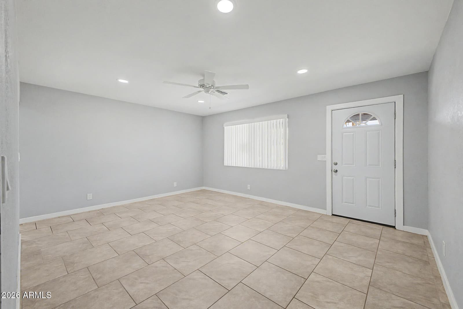 2917 W Aster Drive, Phoenix, AZ 85029 — photo 4 of 36