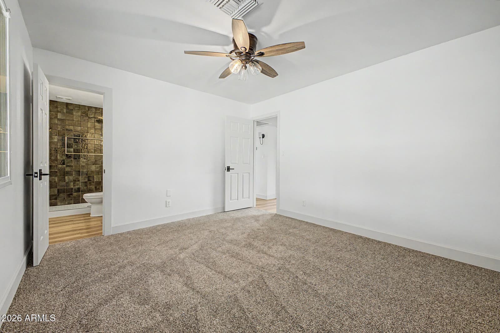 1821 W VILLA RITA Drive, Phoenix, AZ 85023 — photo 13 of 39