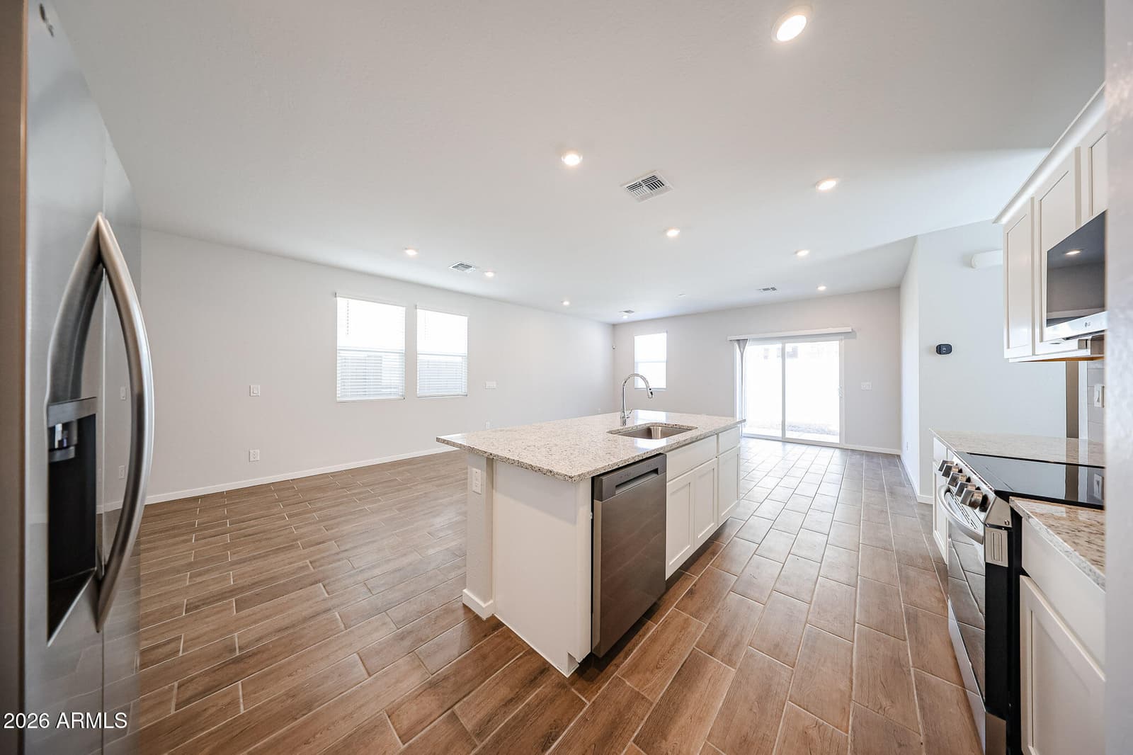 17372 W VILLA HERMOSA Lane, Surprise, AZ 85387 — photo 12 of 47