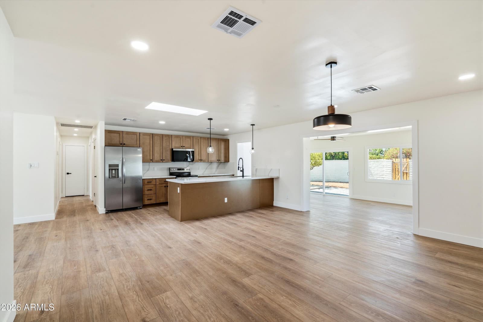 1717 E CAMPUS Drive, Tempe, AZ 85282 — photo 11 of 36