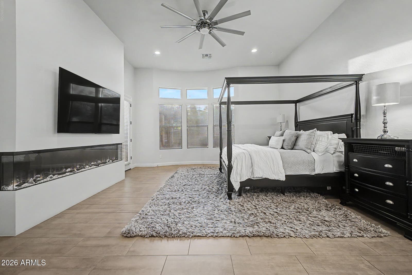 27814 N 15TH Drive, Phoenix, AZ 85085 — photo 5 of 63