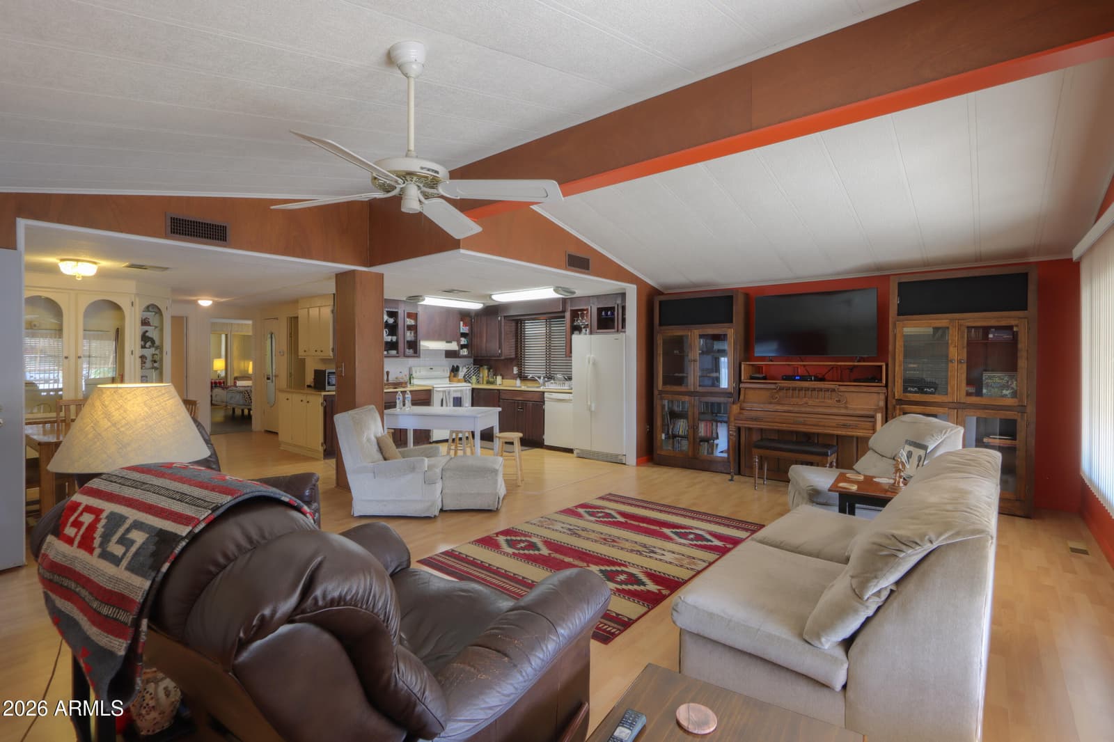 15602 N 16TH Drive, Phoenix, AZ 85023 — photo 7 of 28