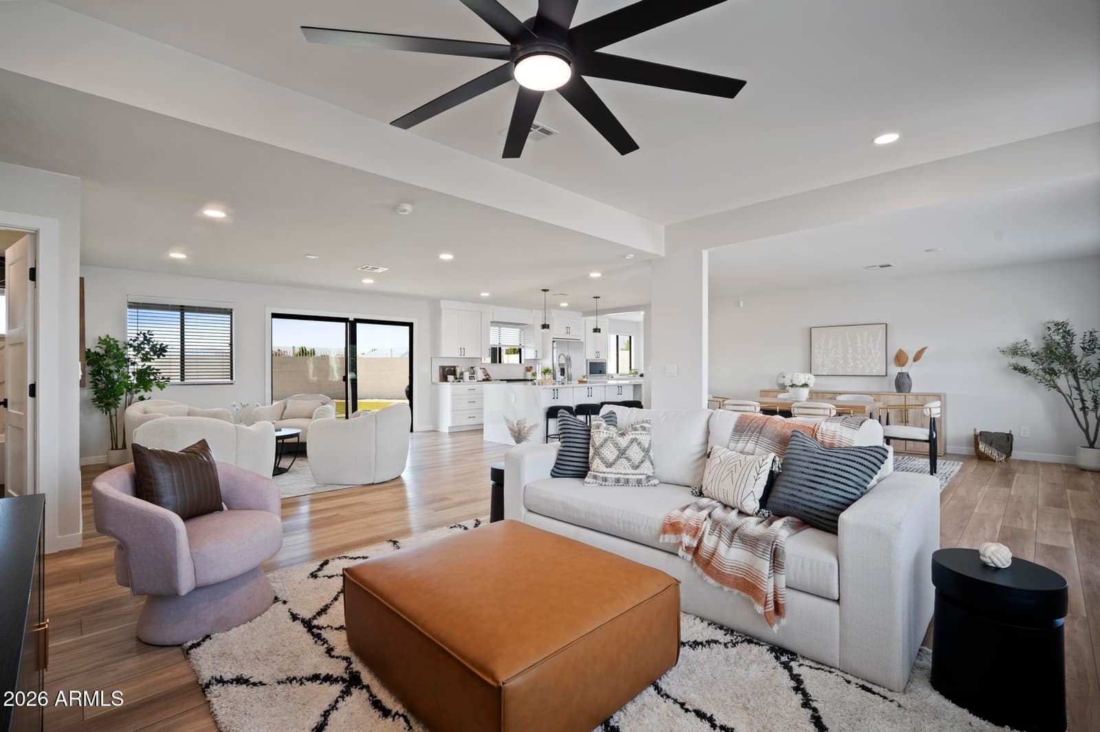 6429 E EUGIE Terrace, Scottsdale, AZ 85254 — photo 9 of 40
