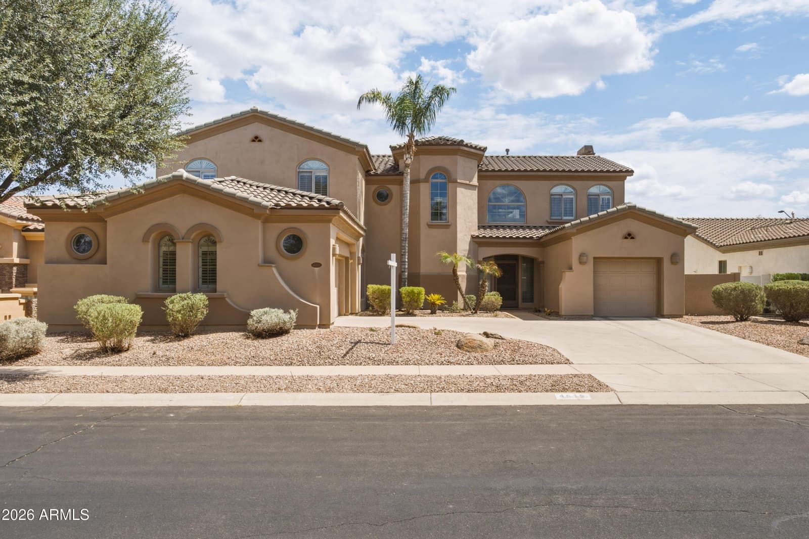 4615 E CARRIAGE Court, Gilbert, AZ 85297 — photo 7 of 70
