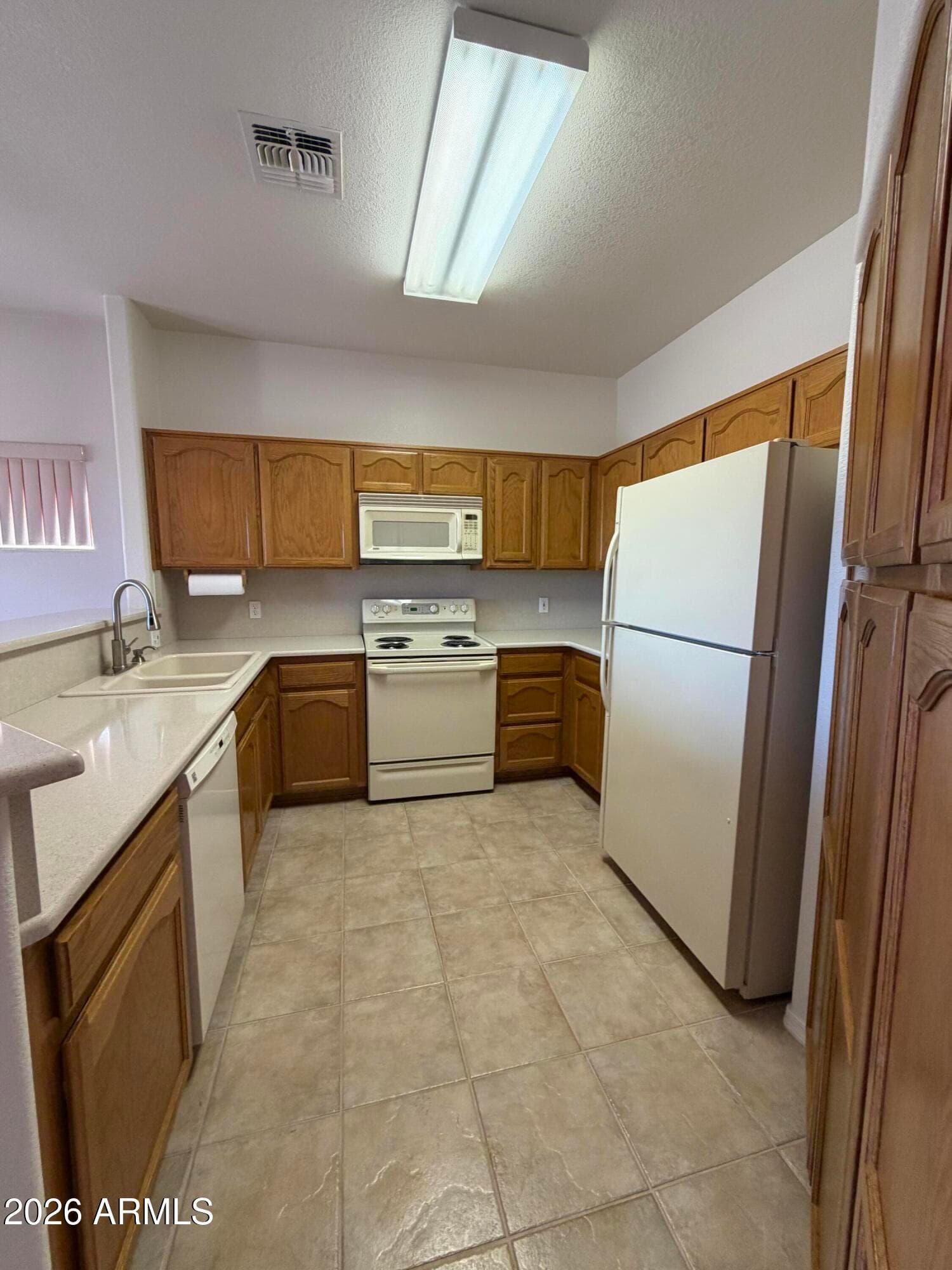 2423 Candlewood Drive, Sierra Vista, AZ 85650 — photo 7 of 28