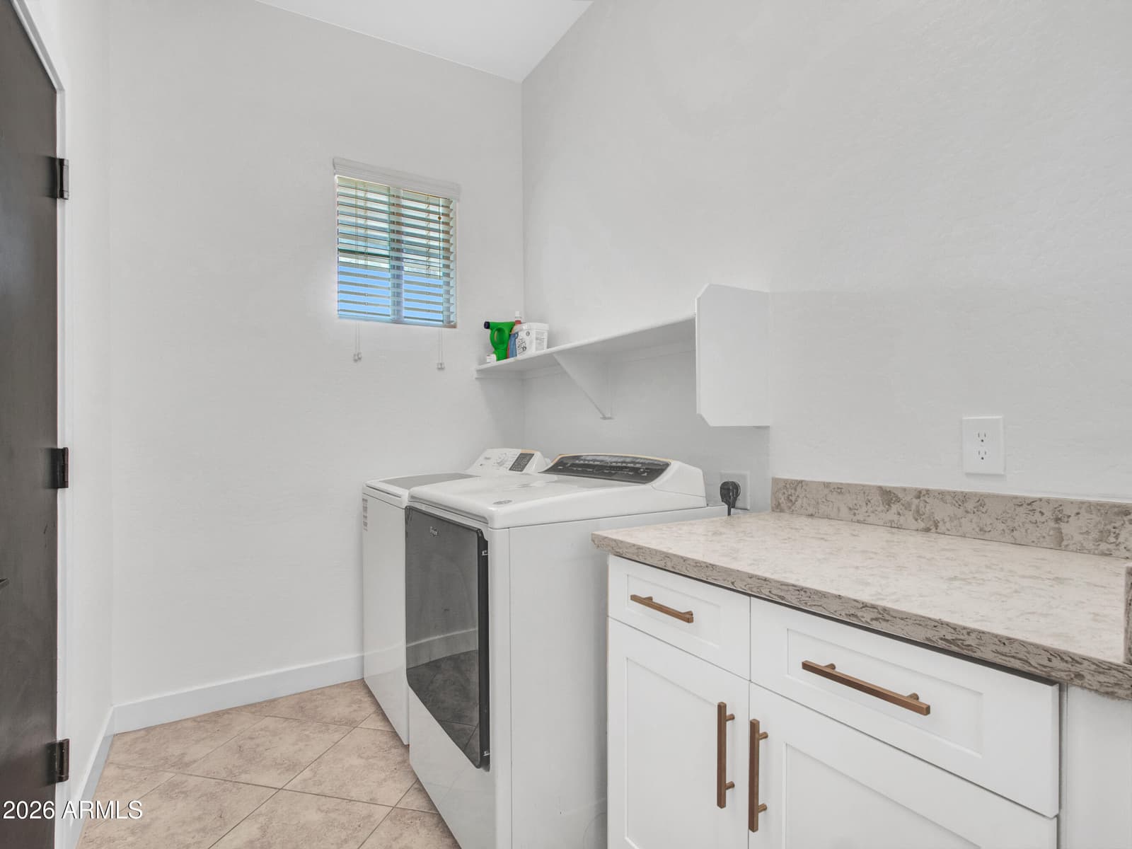 6423 W SILVER SAGE Lane, Phoenix, AZ 85083 — photo 12 of 87