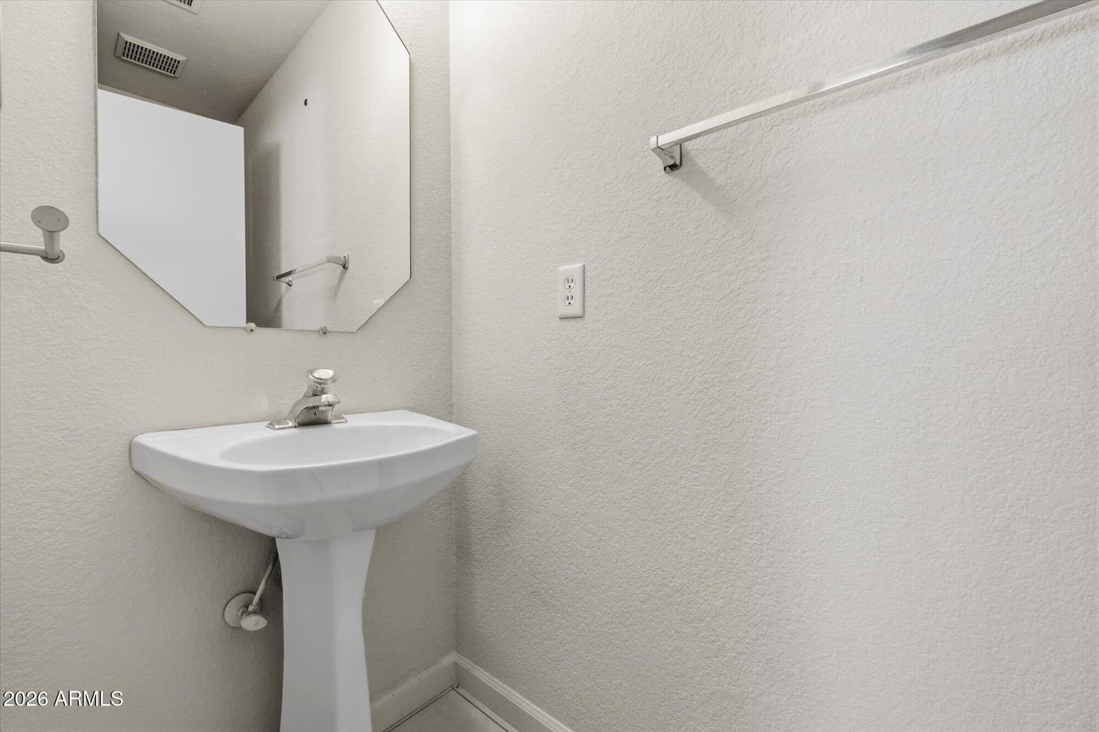 4634 E HOPI Avenue, Mesa, AZ 85206 — photo 18 of 21