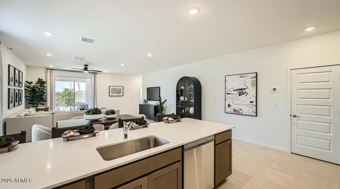 3325 E FATTORIA Avenue, San Tan Valley, AZ 85143 — photo 4 of 27