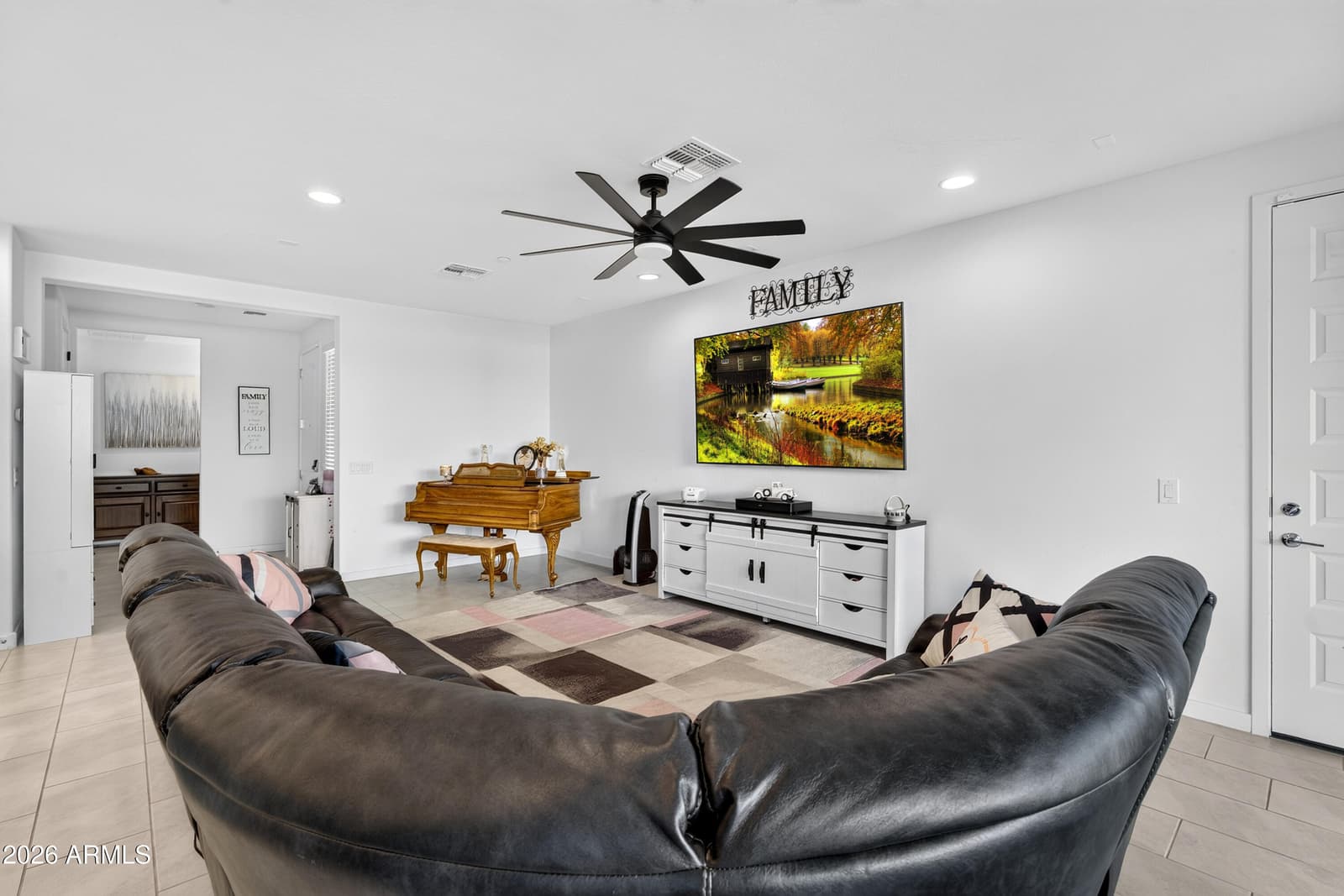 669 S SANDERS Drive, Gilbert, AZ 85296 — photo 9 of 54