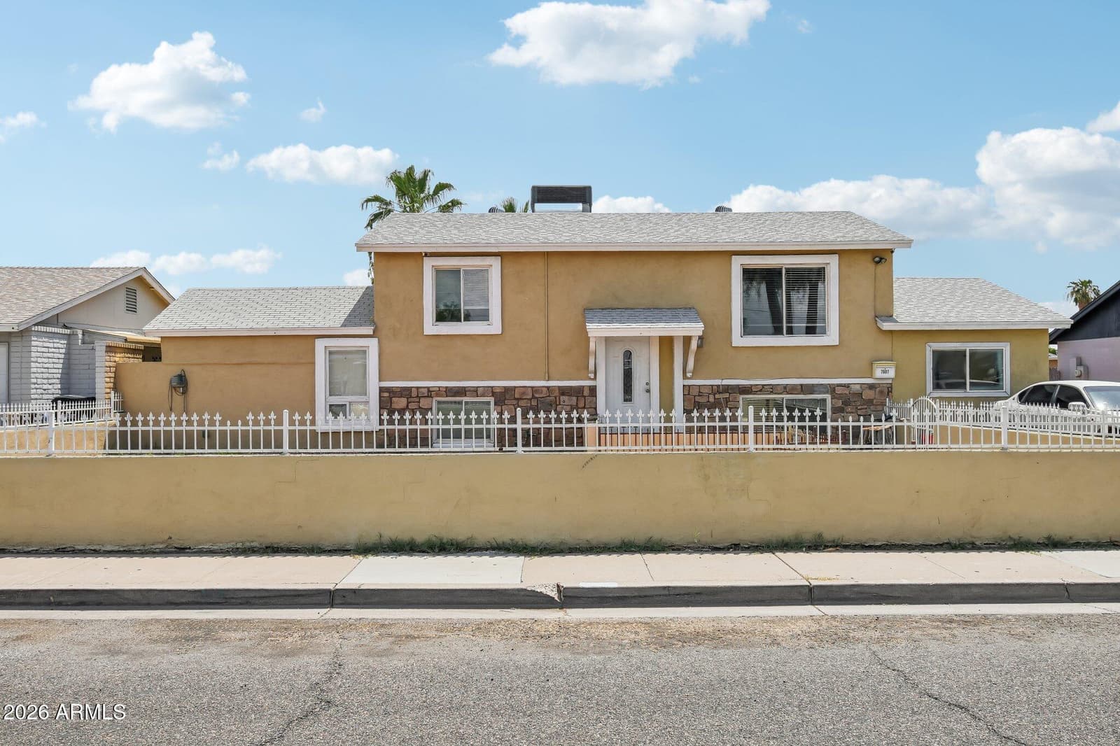 7607 W OSBORN Road, Phoenix, AZ 85033 — photo 4 of 26