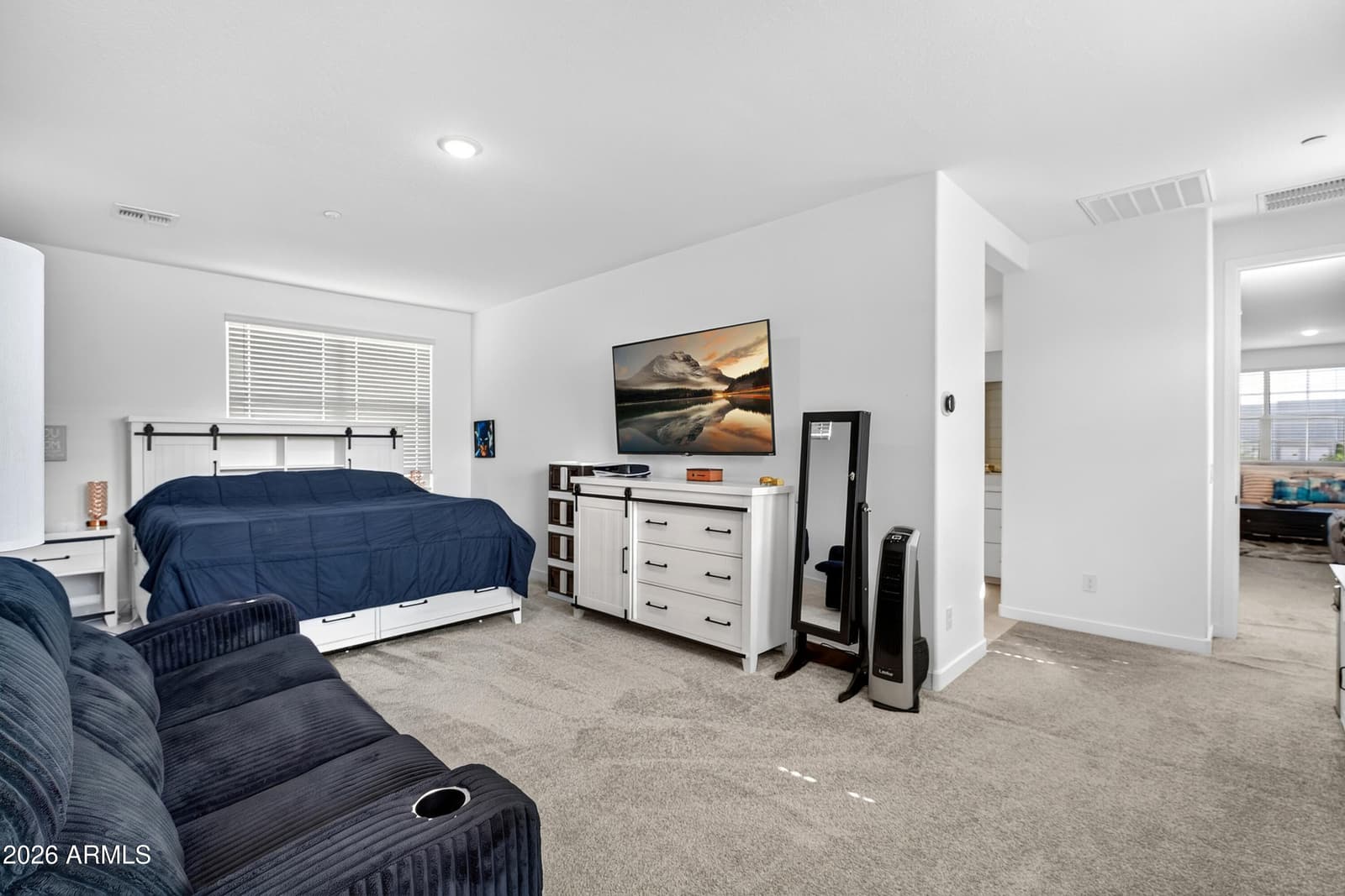 669 S SANDERS Drive, Gilbert, AZ 85296 — photo 24 of 54