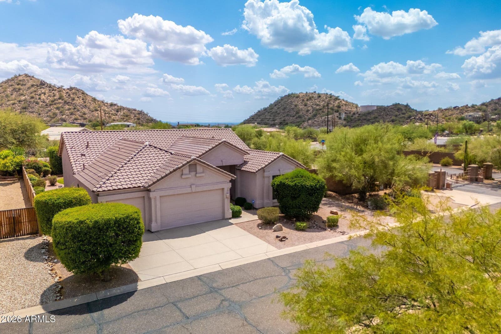 9513 E KNOLL Circle, Mesa, AZ 85207 — photo 30 of 38