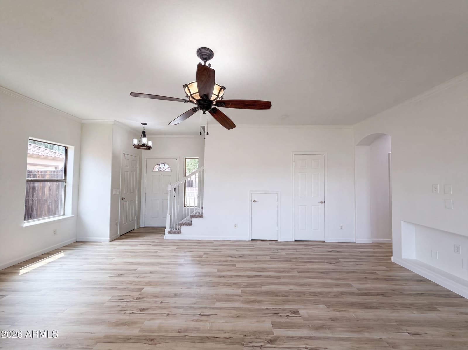 5641 S 10TH Drive, Phoenix, AZ 85041 — photo 7 of 29