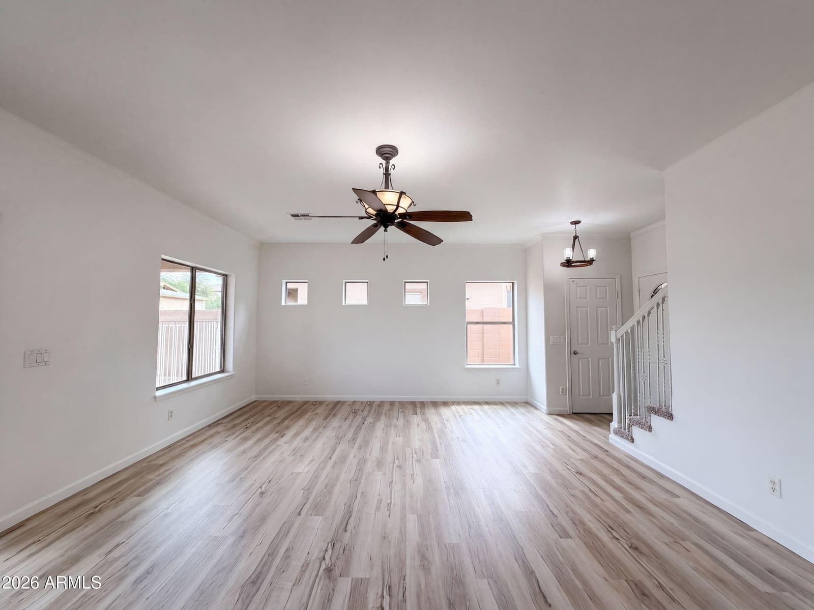 5641 S 10TH Drive, Phoenix, AZ 85041 — photo 8 of 29