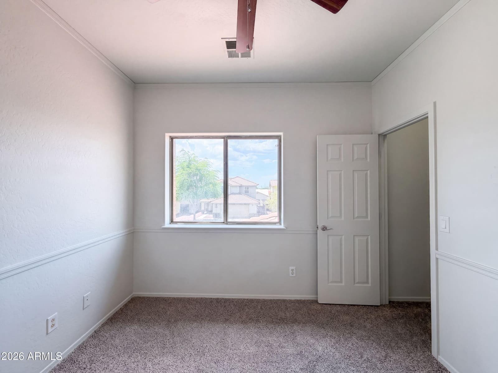 5641 S 10TH Drive, Phoenix, AZ 85041 — photo 12 of 29