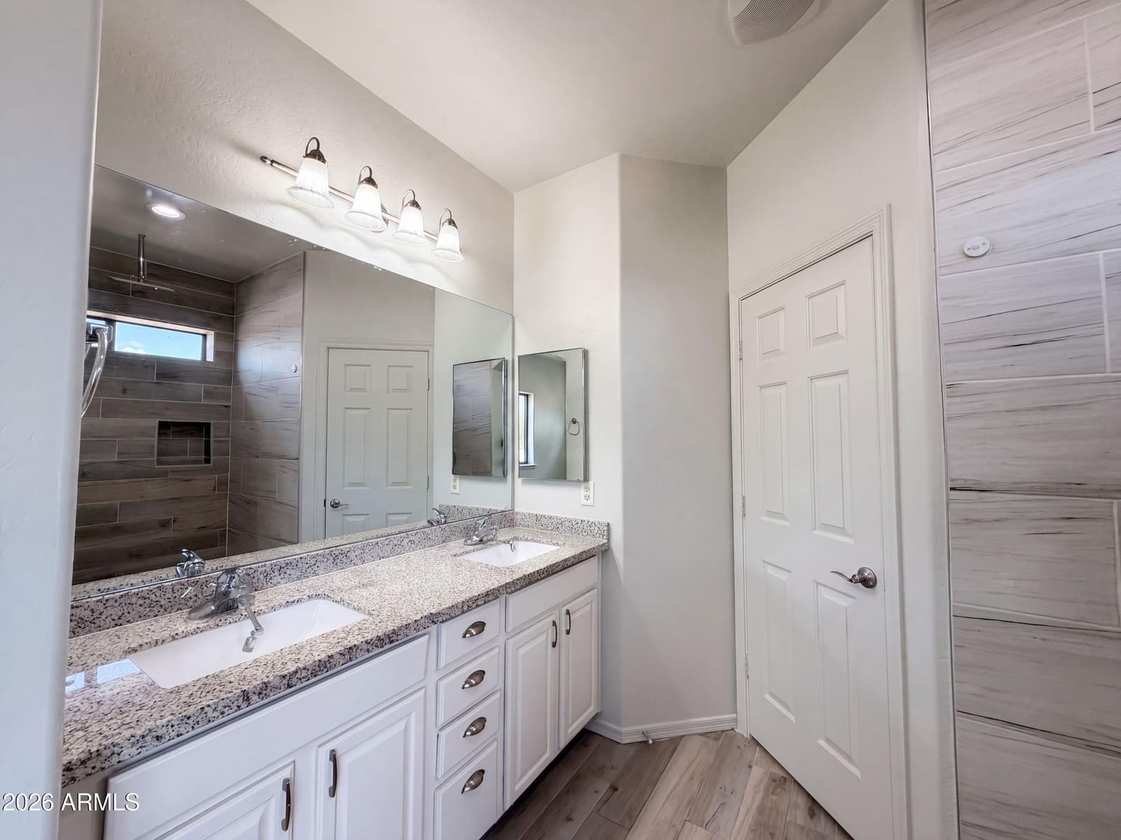 5641 S 10TH Drive, Phoenix, AZ 85041 — photo 19 of 29