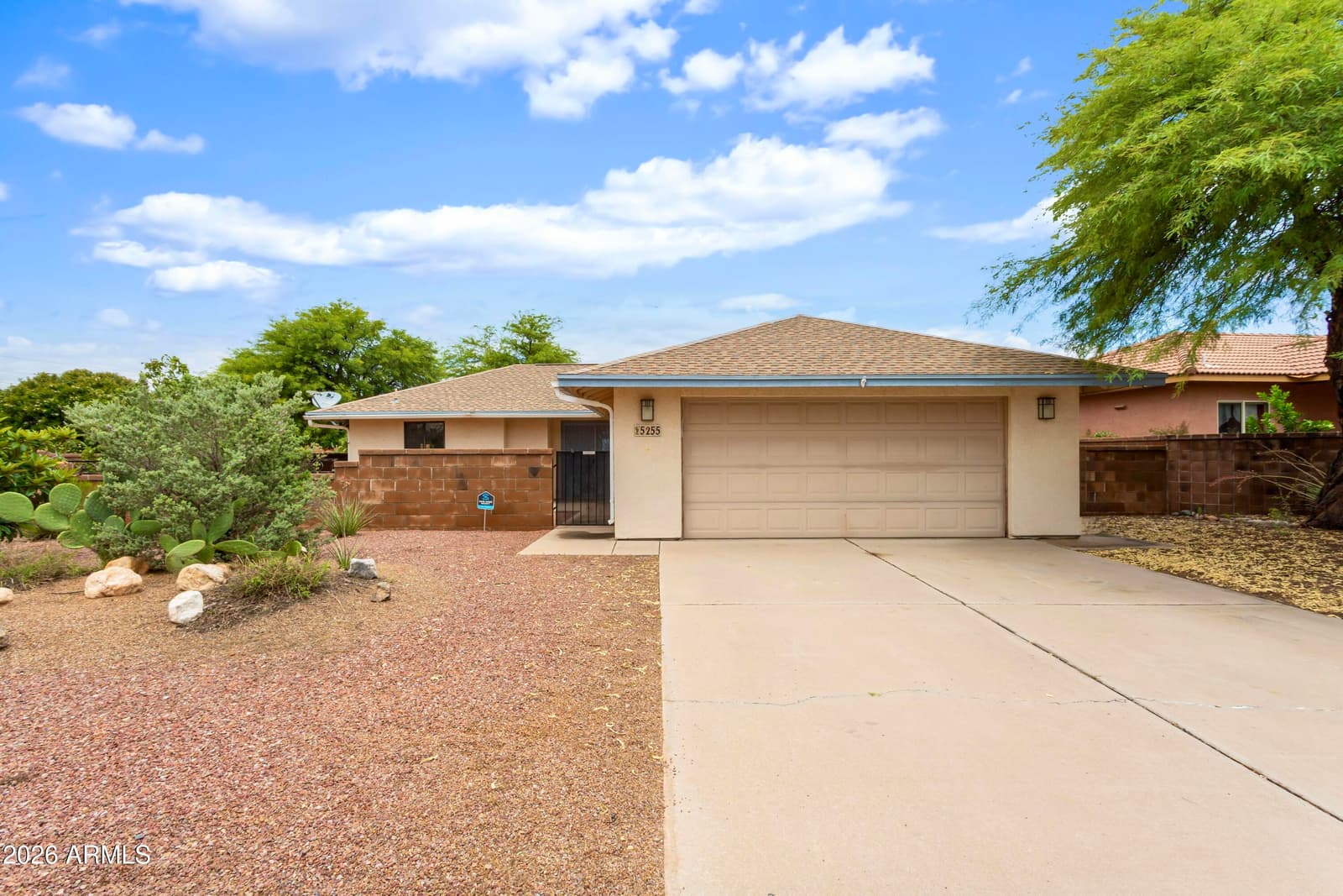 5255 HIGHLAND SHADOWS Drive, Sierra Vista, AZ 85635 — photo 1 of 33