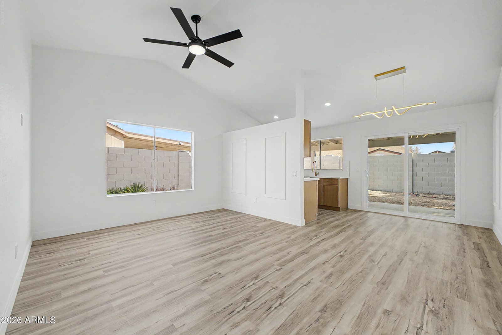 3033 W TONOPAH Drive, Phoenix, AZ 85027 — photo 4 of 22