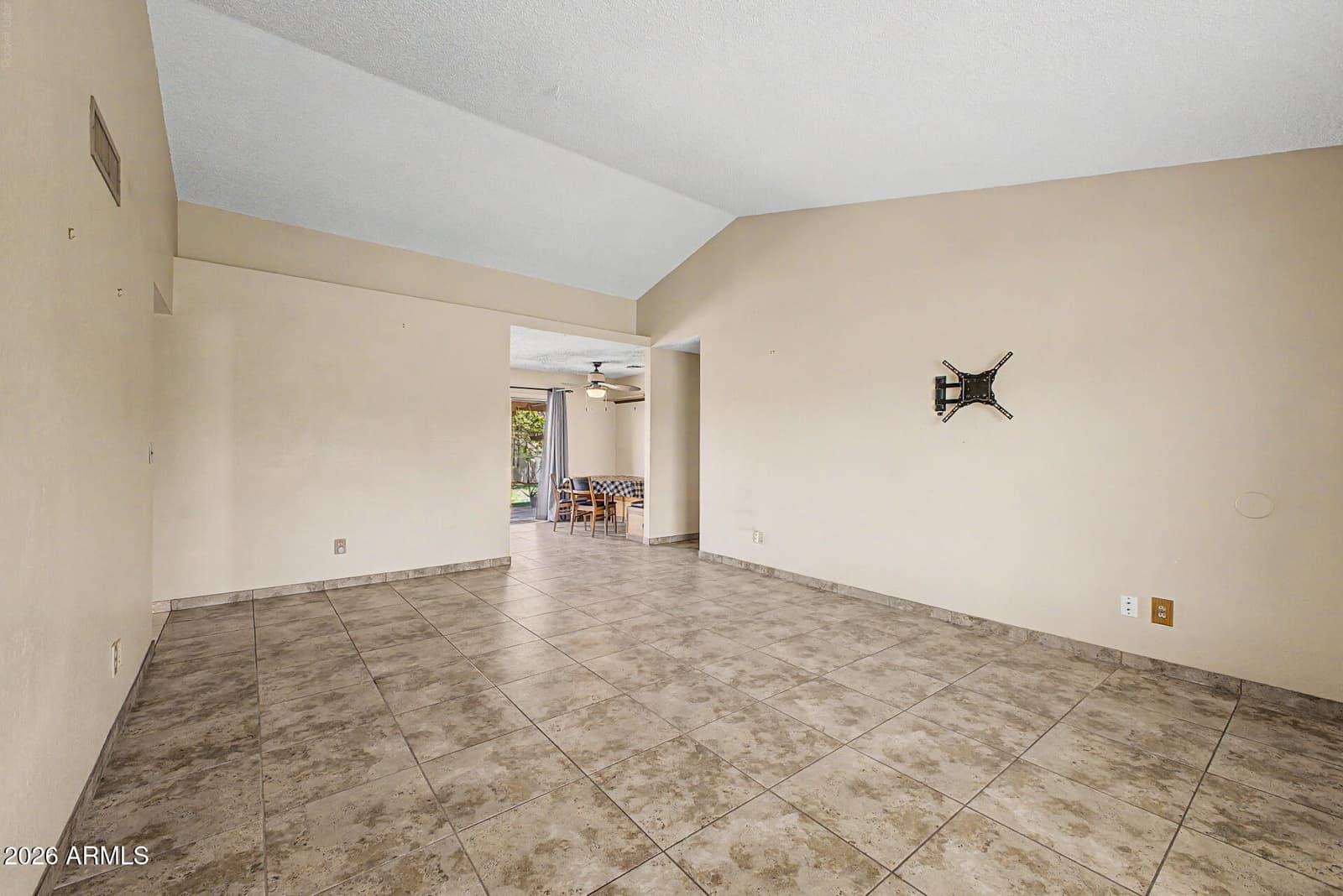 2402 E CARMEL Avenue, Mesa, AZ 85204 — photo 5 of 26