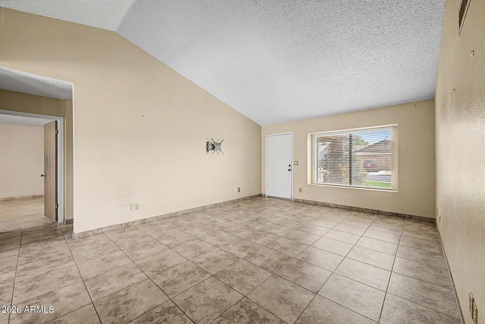 2402 E CARMEL Avenue, Mesa, AZ 85204 — photo 4 of 26