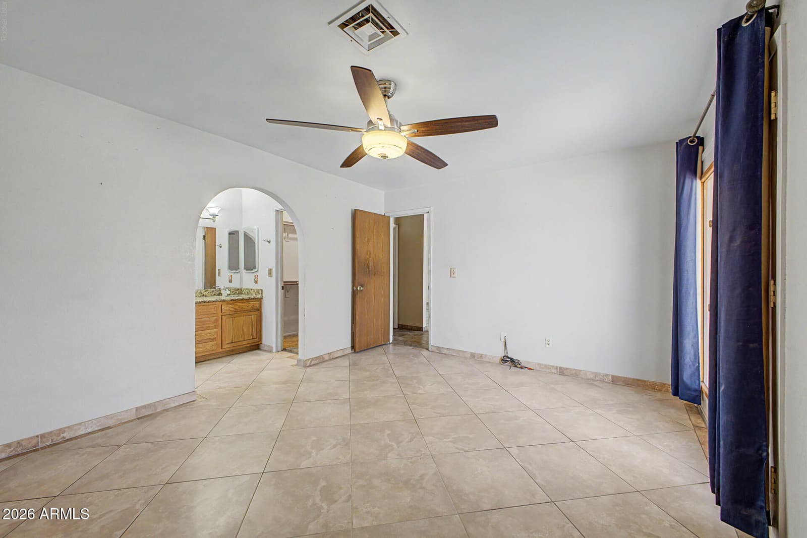 2402 E CARMEL Avenue, Mesa, AZ 85204 — photo 11 of 26