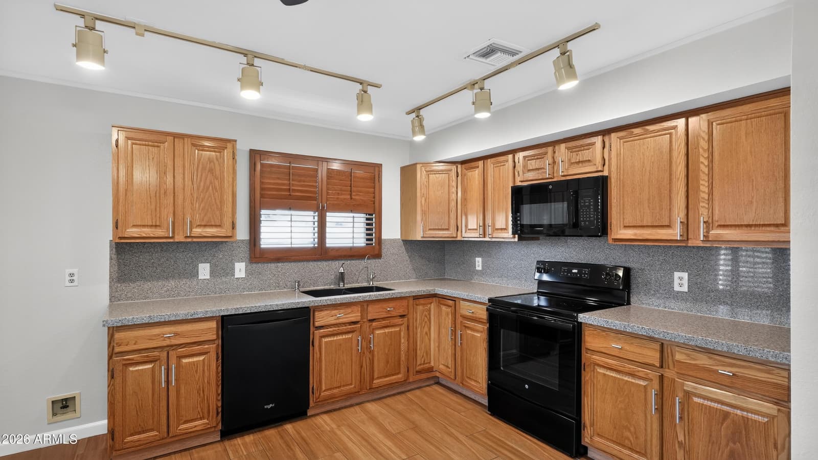 1502 E CAMPBELL Avenue, Gilbert, AZ 85234 — photo 5 of 15