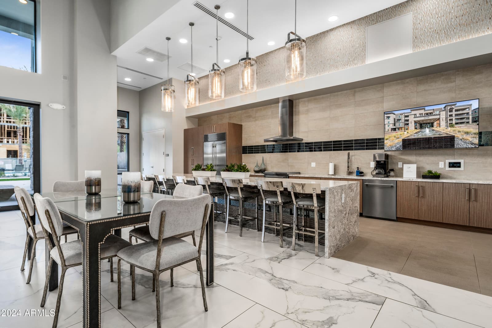 5250 E DEER VALLEY Drive 143, Phoenix, AZ 85054 — photo 11 of 33