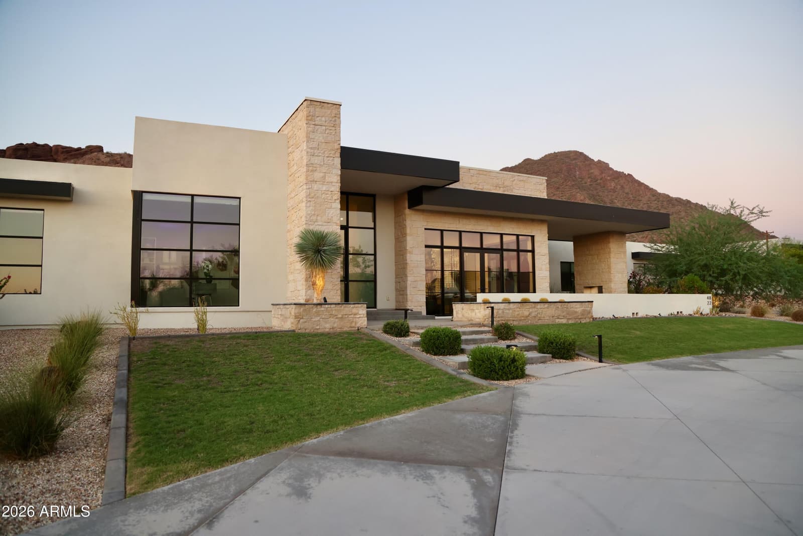 4822 E PALOMINO Road, Phoenix, AZ 85018 — photo 3 of 42