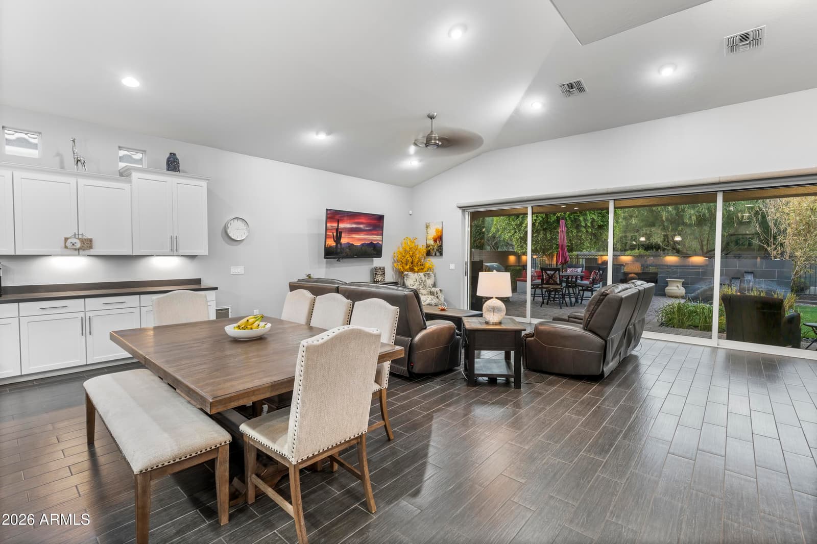 2922 E MINNEZONA Avenue, Phoenix, AZ 85016 — photo 13 of 45
